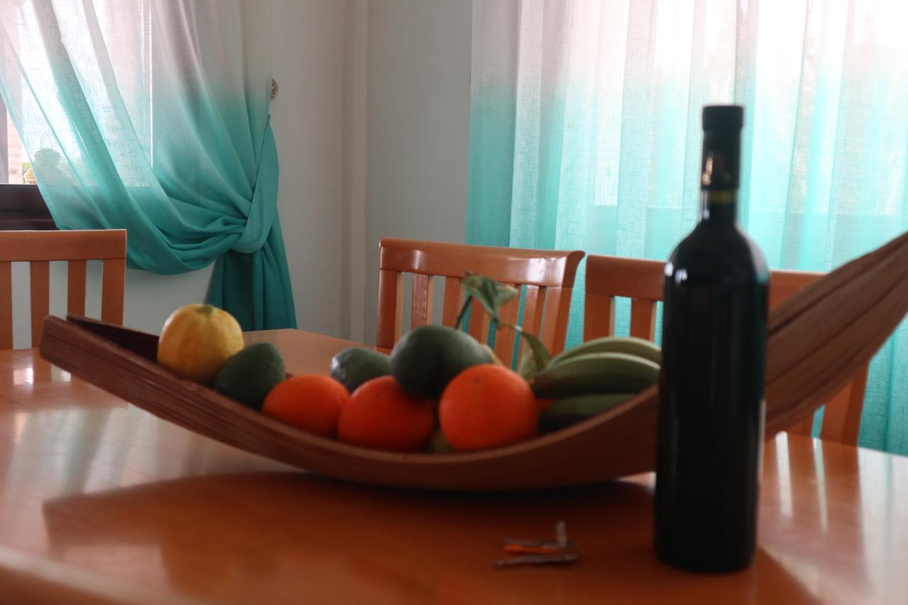 Lp Villa Peyia