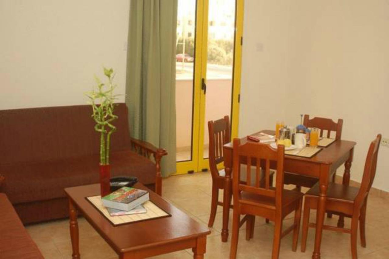 Sea N View Aparthotel 2*