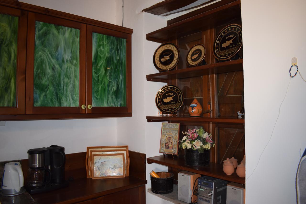 Vasilopoulos House * Tochni