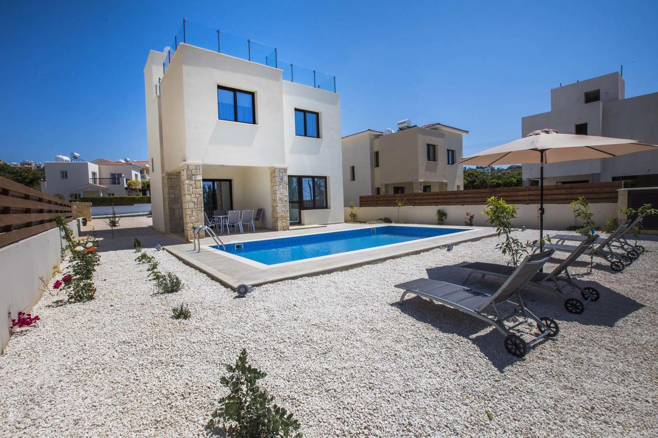 Olivia 63 * Paphos