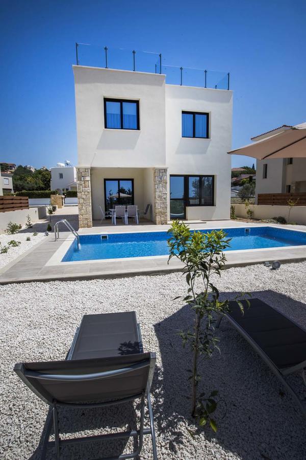 Olivia 63 Villa