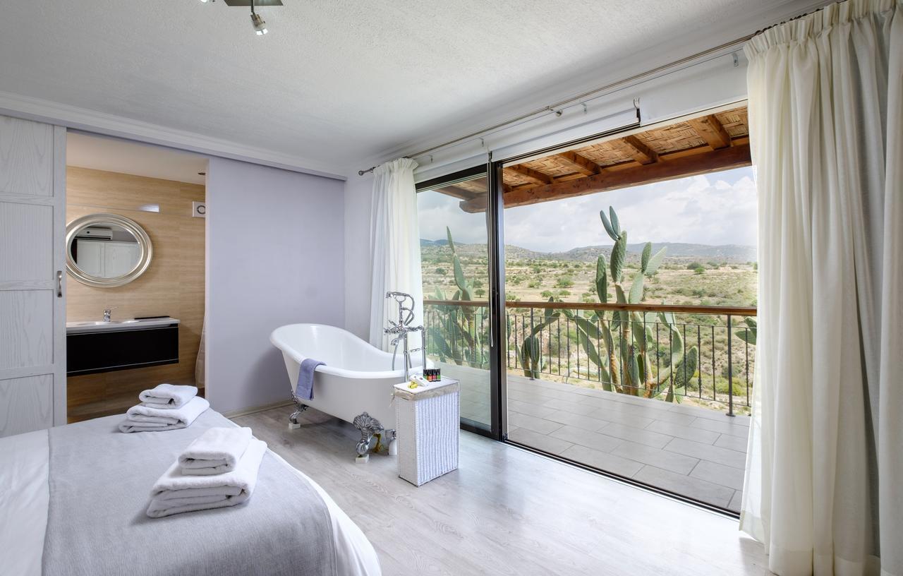Villa Thea Peyia