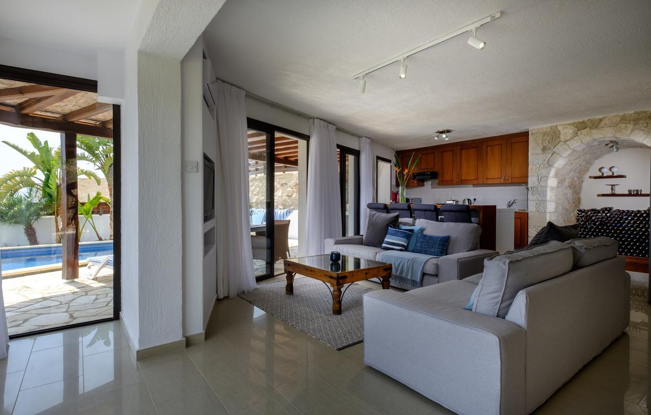 Thea Villa Peyia