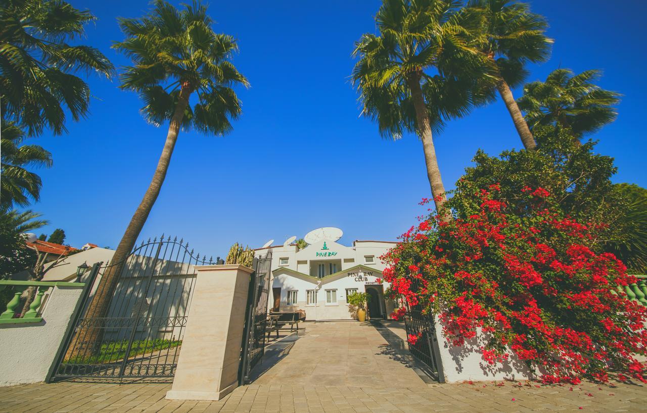 Hotel Pine Bay Boutique & Cakistes Restaurant