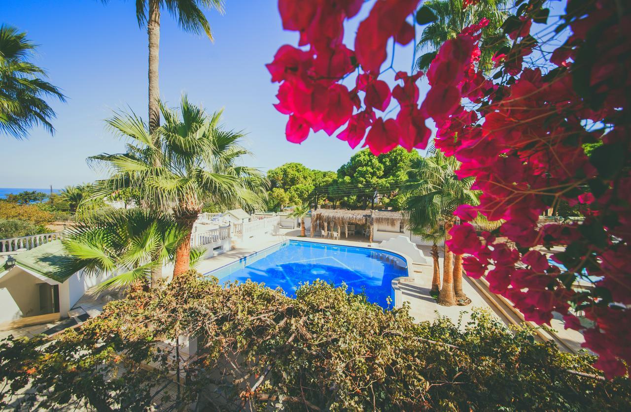 Pine Bay Boutique & Cakistes Restaurant 3* Kyrenia (Northern Cyprus)