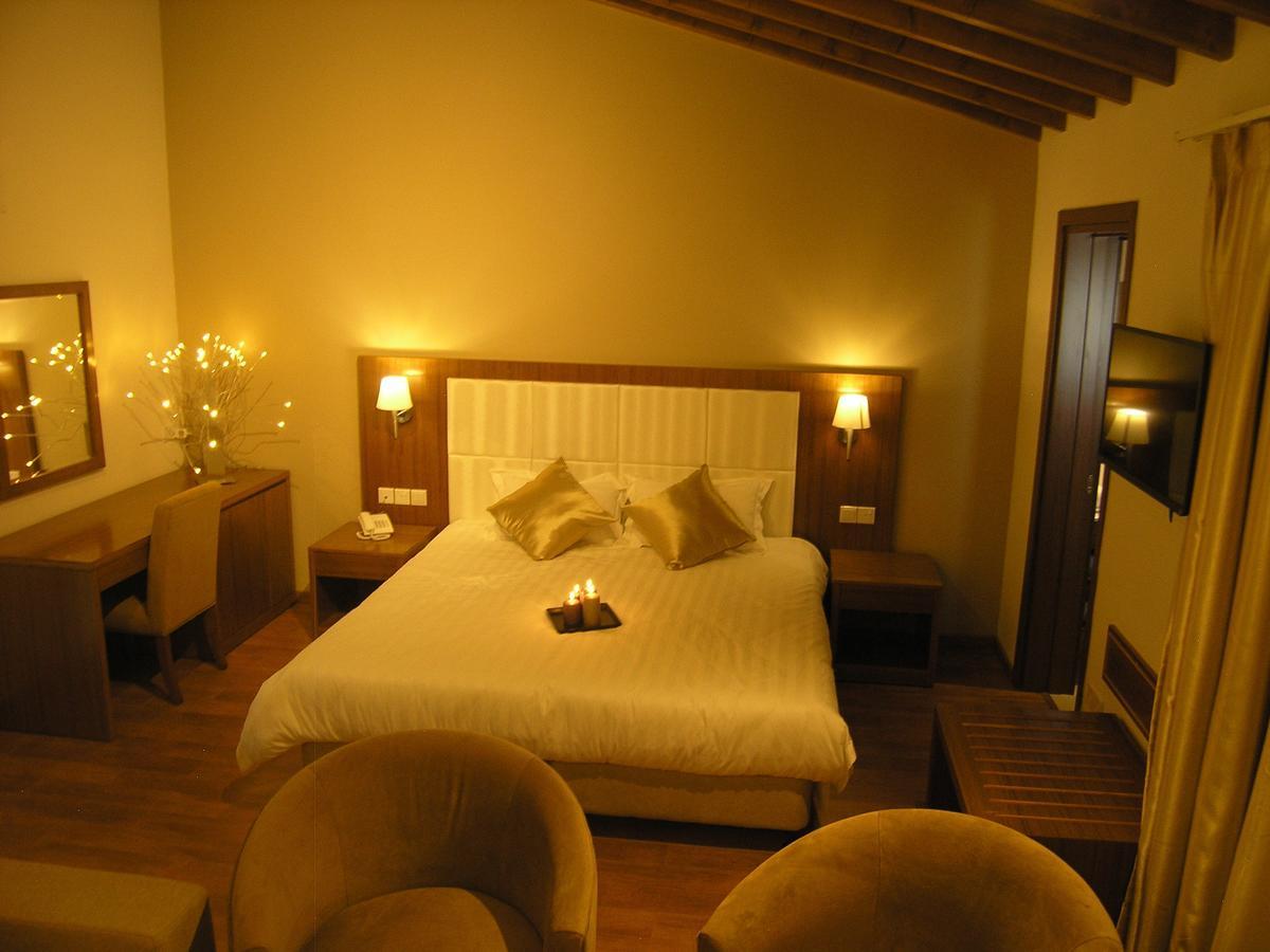 Livadia 3*
