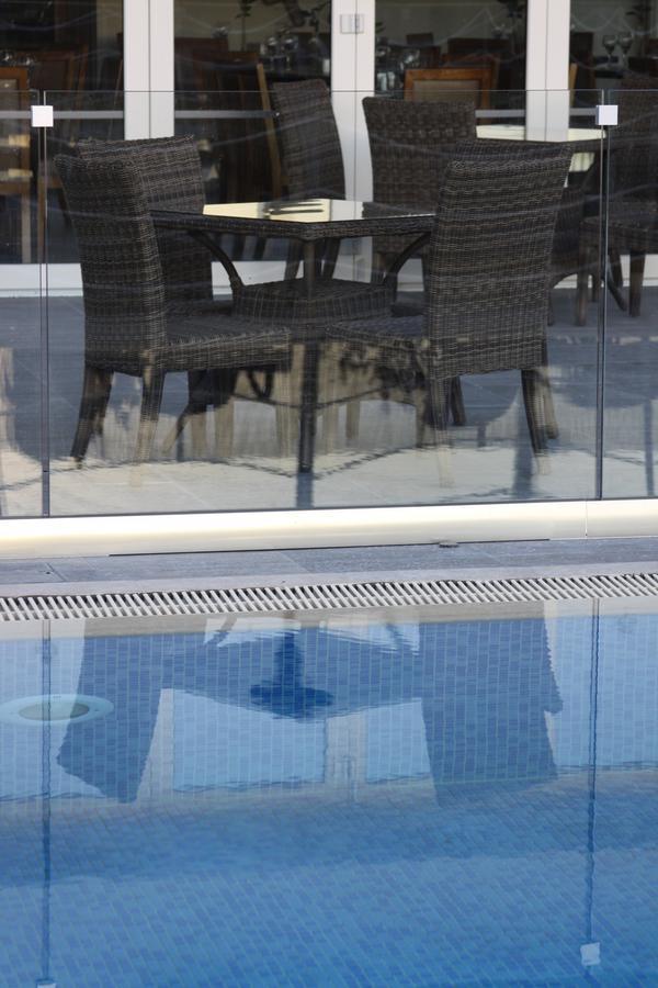 Livadia 3*