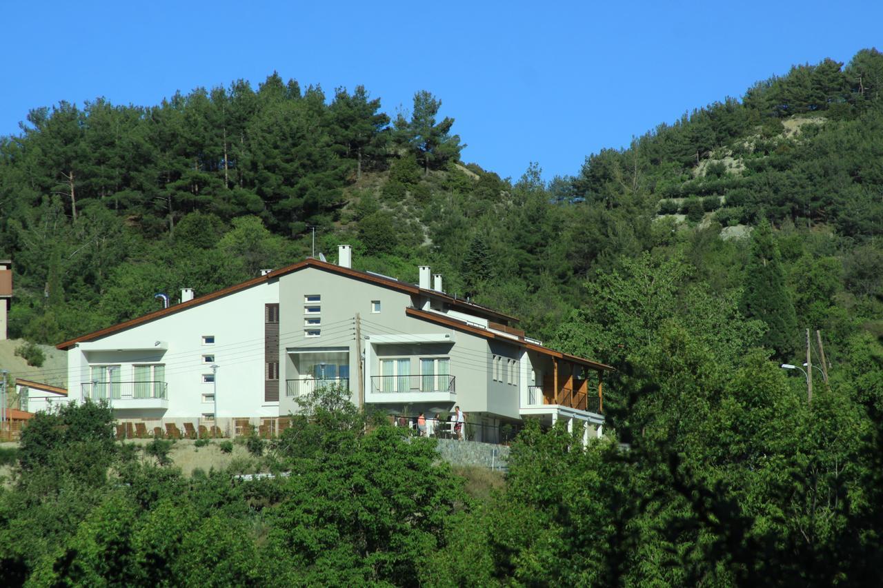 Livadia Hotel 3*