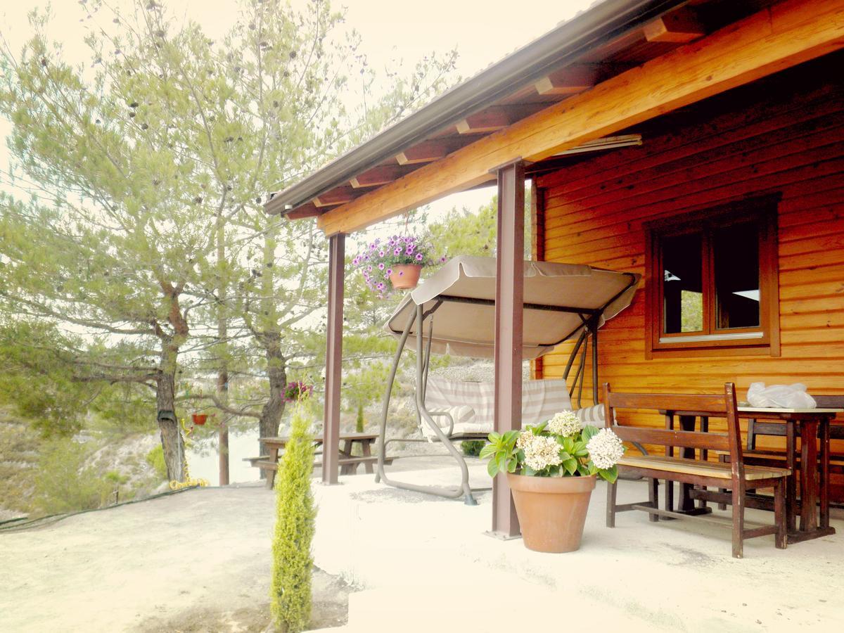 Timber Log House Chalet