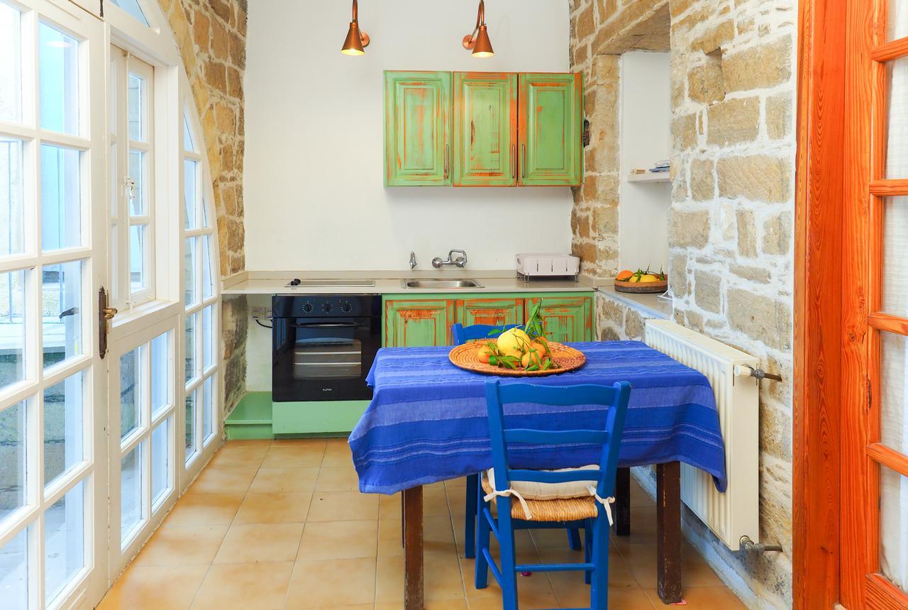 Vasilikos House Aparthotel 3*