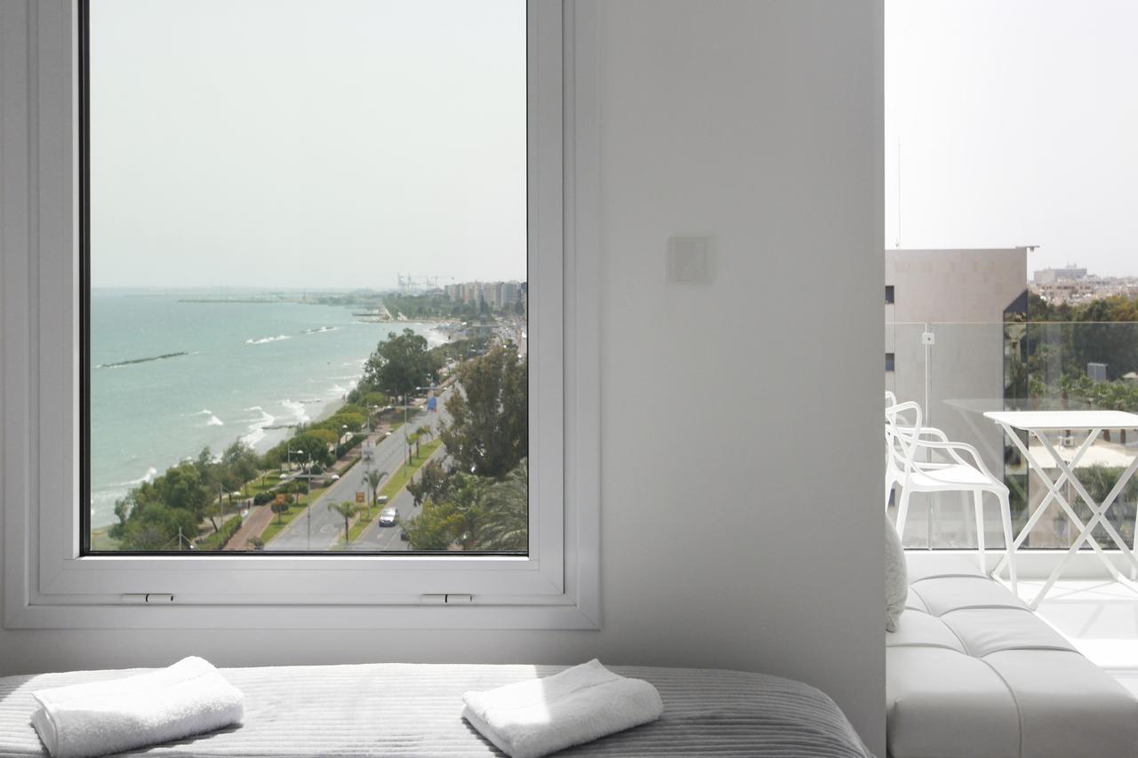 The White Pearl - Front Centre With Sea View. Apartment *