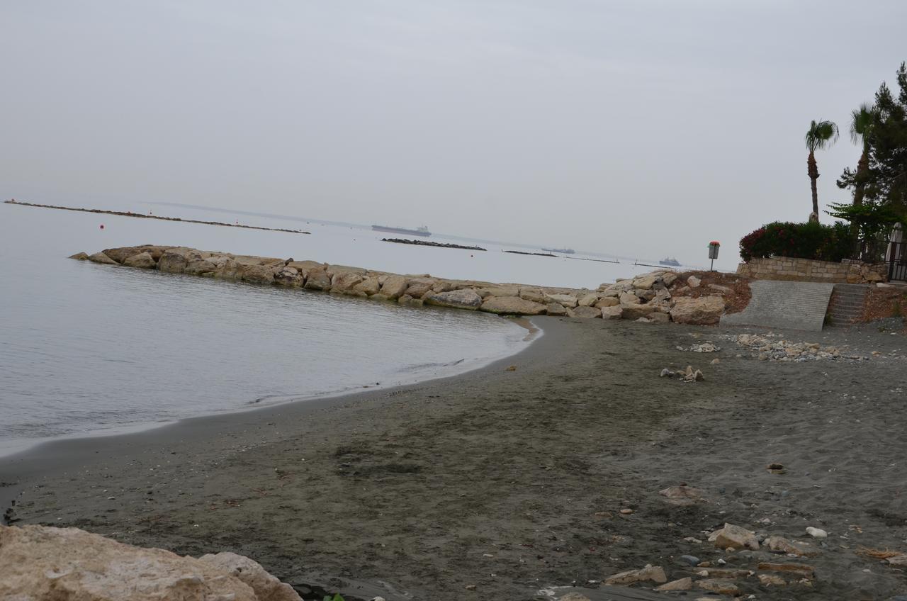 Pebble Sea Breeze Limassol