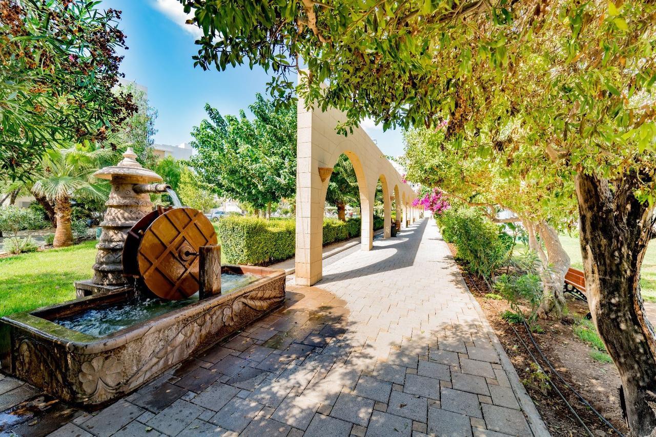 Holiday Apartments In Cyprus *