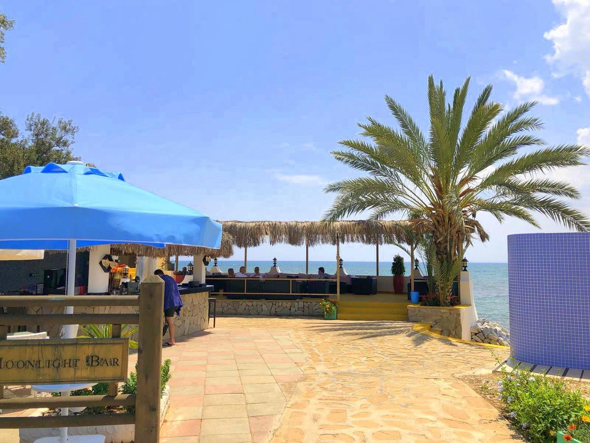Merit Cyprus Gardens Seafront & Beach & Casino 4*