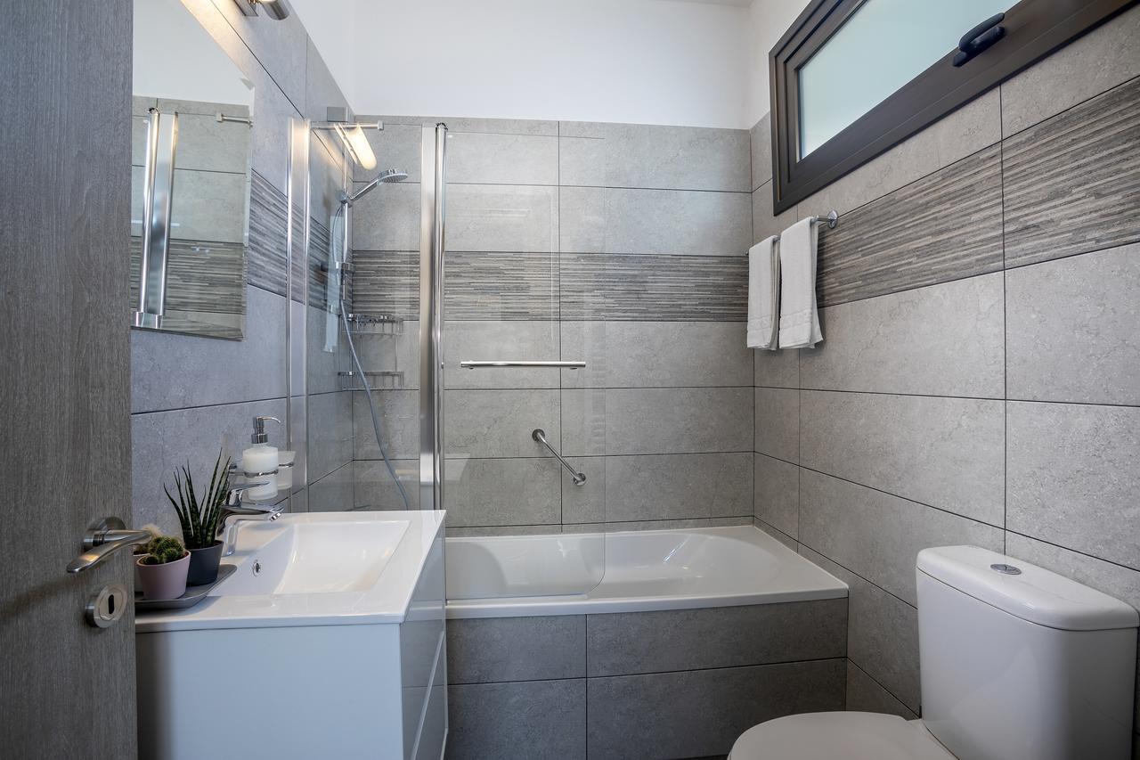 Chris Le Mare Luxury Villa *