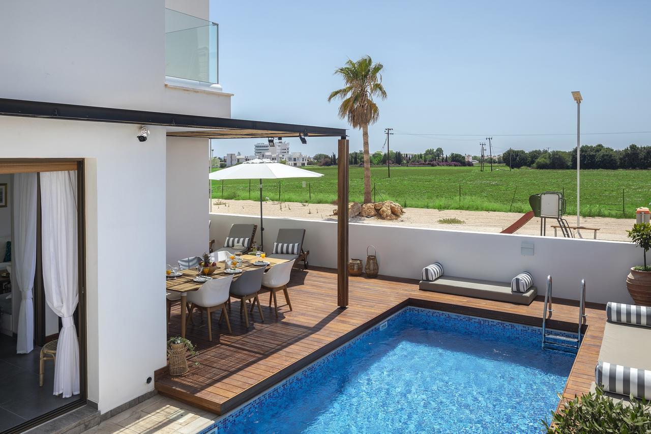 Chris Le Mare Luxury * Protaras