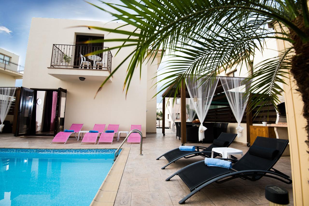 Luxury Villa Regina *