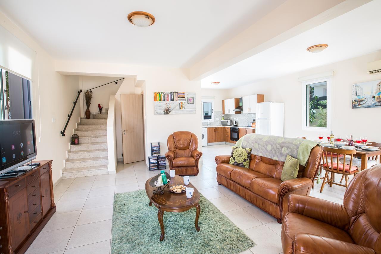 Orestiada Villas Villa Protaras
