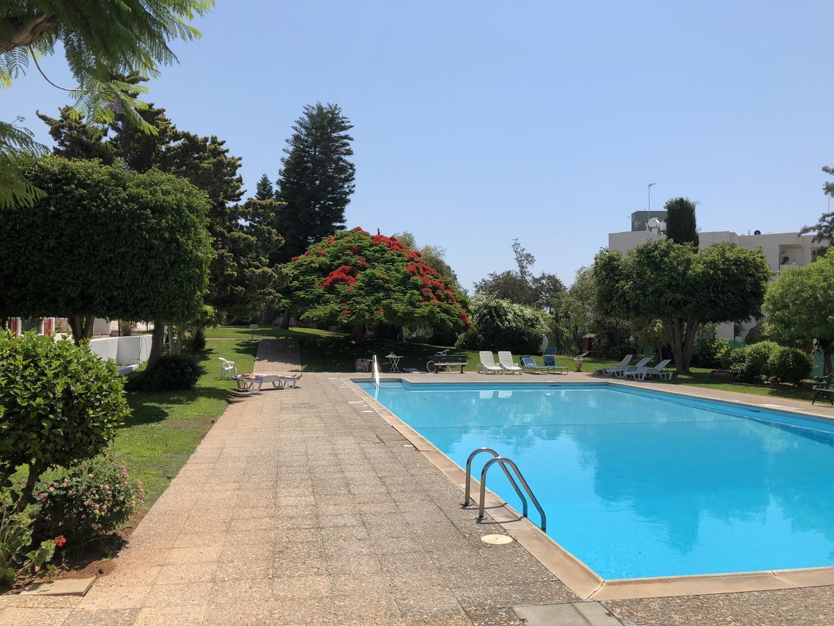 Apartment Amathusia Beach