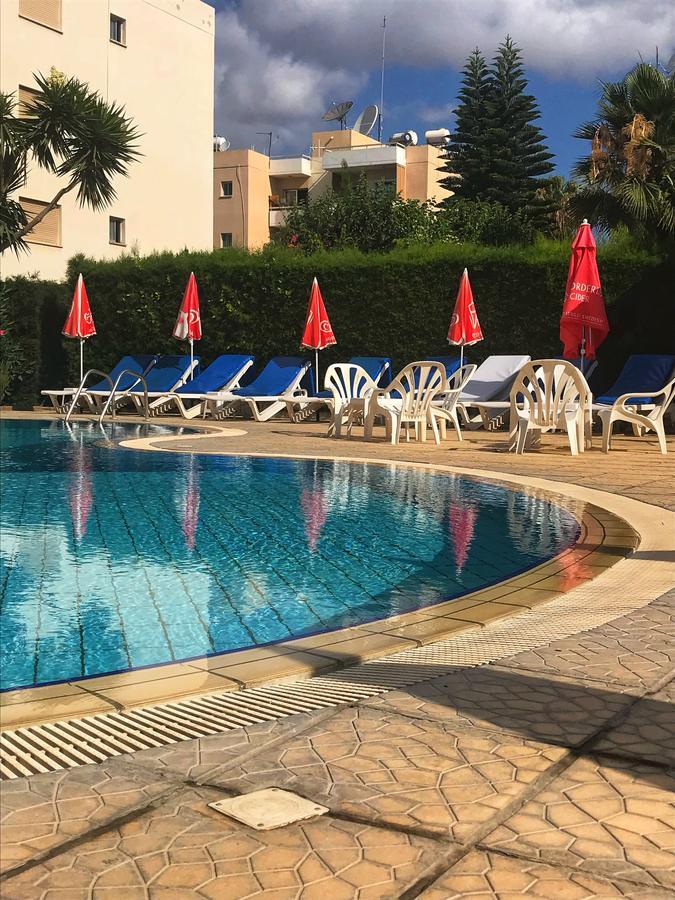 Aparthotel Pigeon Limasol
