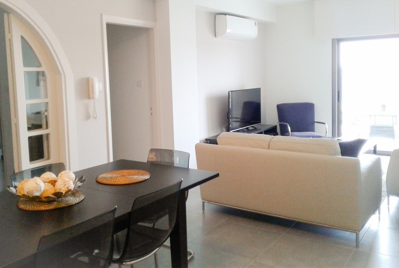 Diana House 716 Apartment
