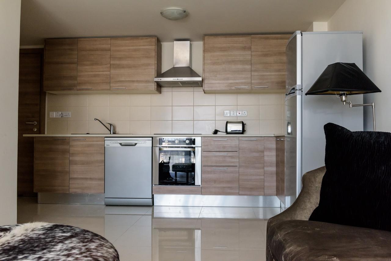 Zavos Marathon Apartment