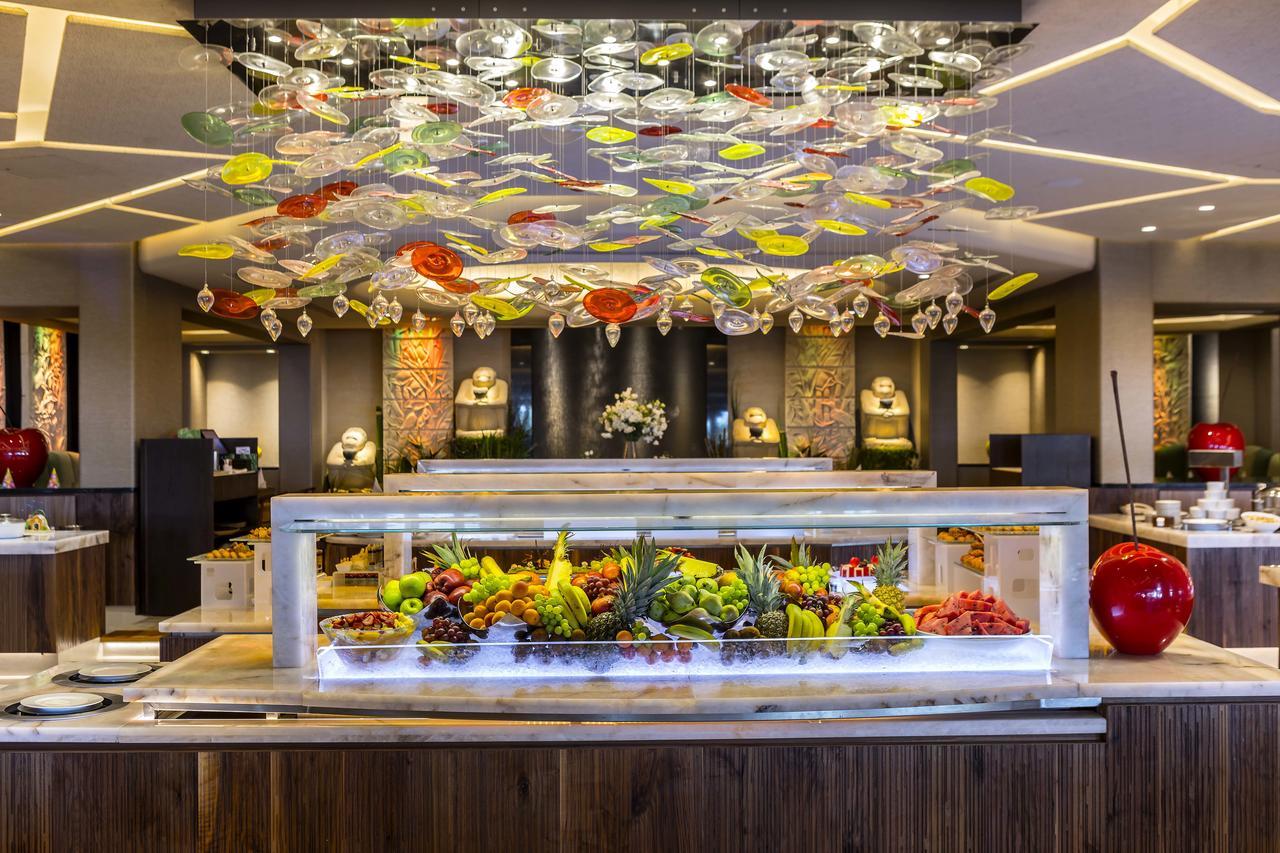 Four Seasons 5* Agios Tychonas