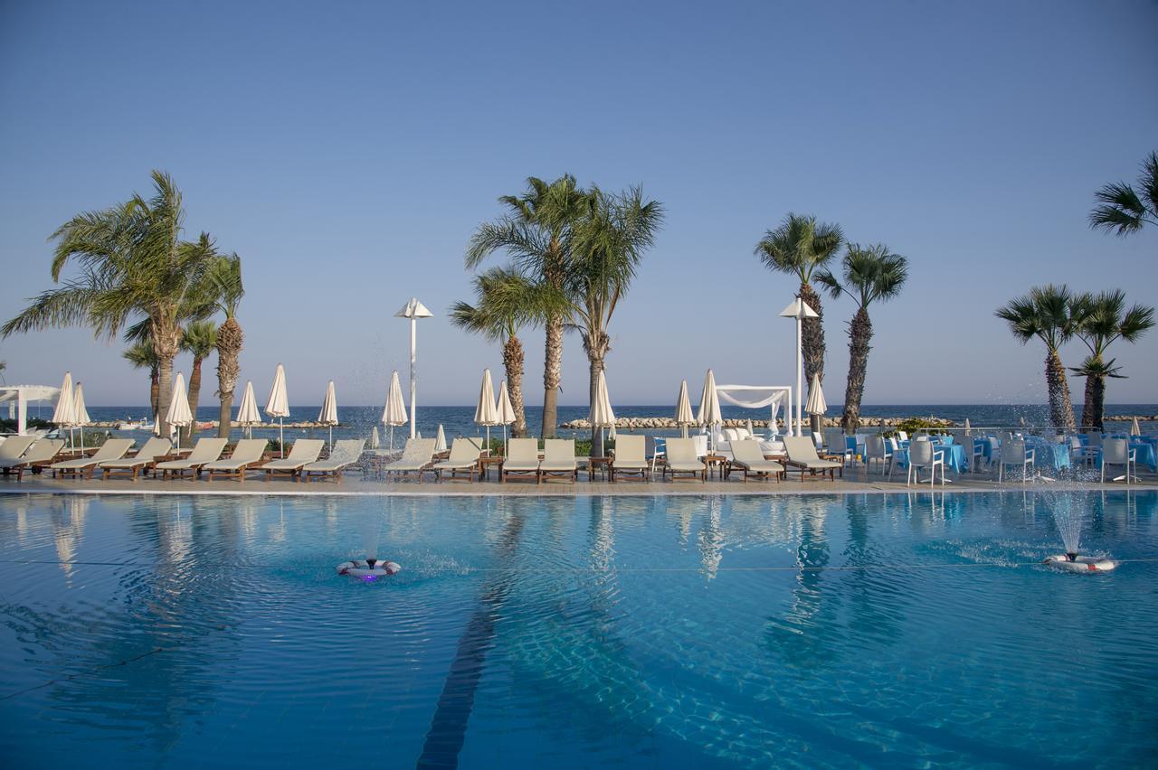 Palm & 4* Larnaca