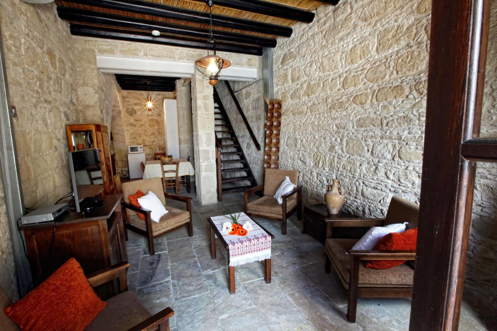 Country house Leonidas Village