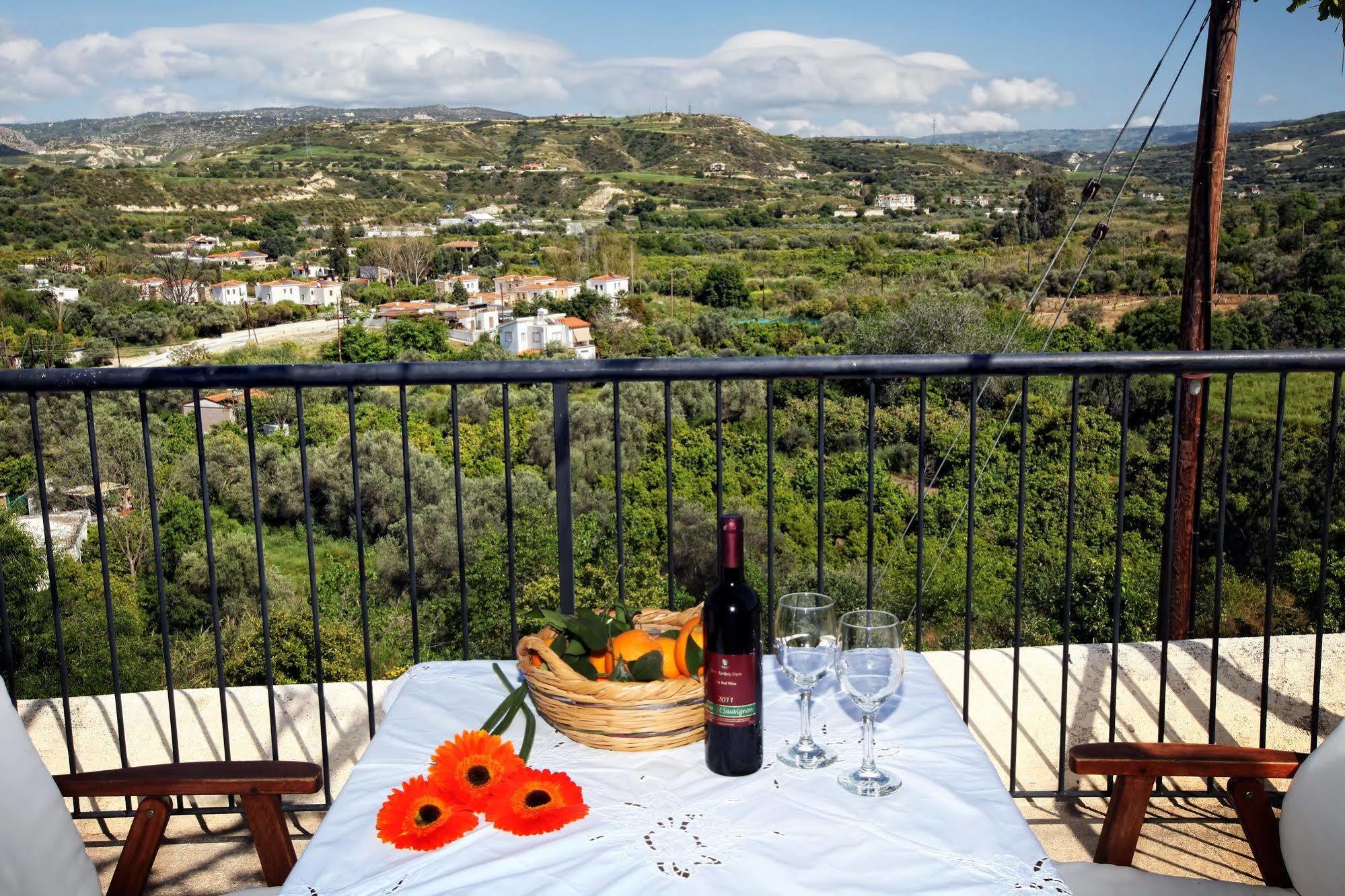 Leonidas Village * Goudhi