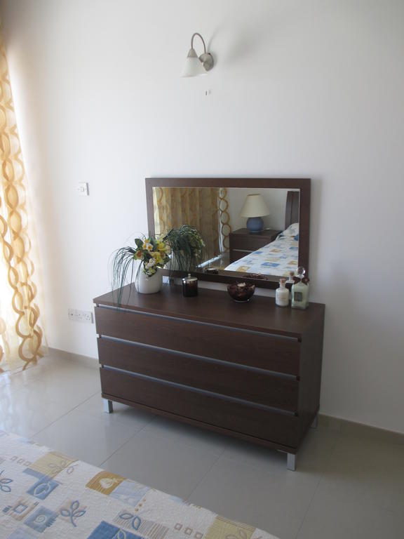 Apartment Bayview Gardens