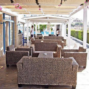 Tasmaria Aparthotel Paphos