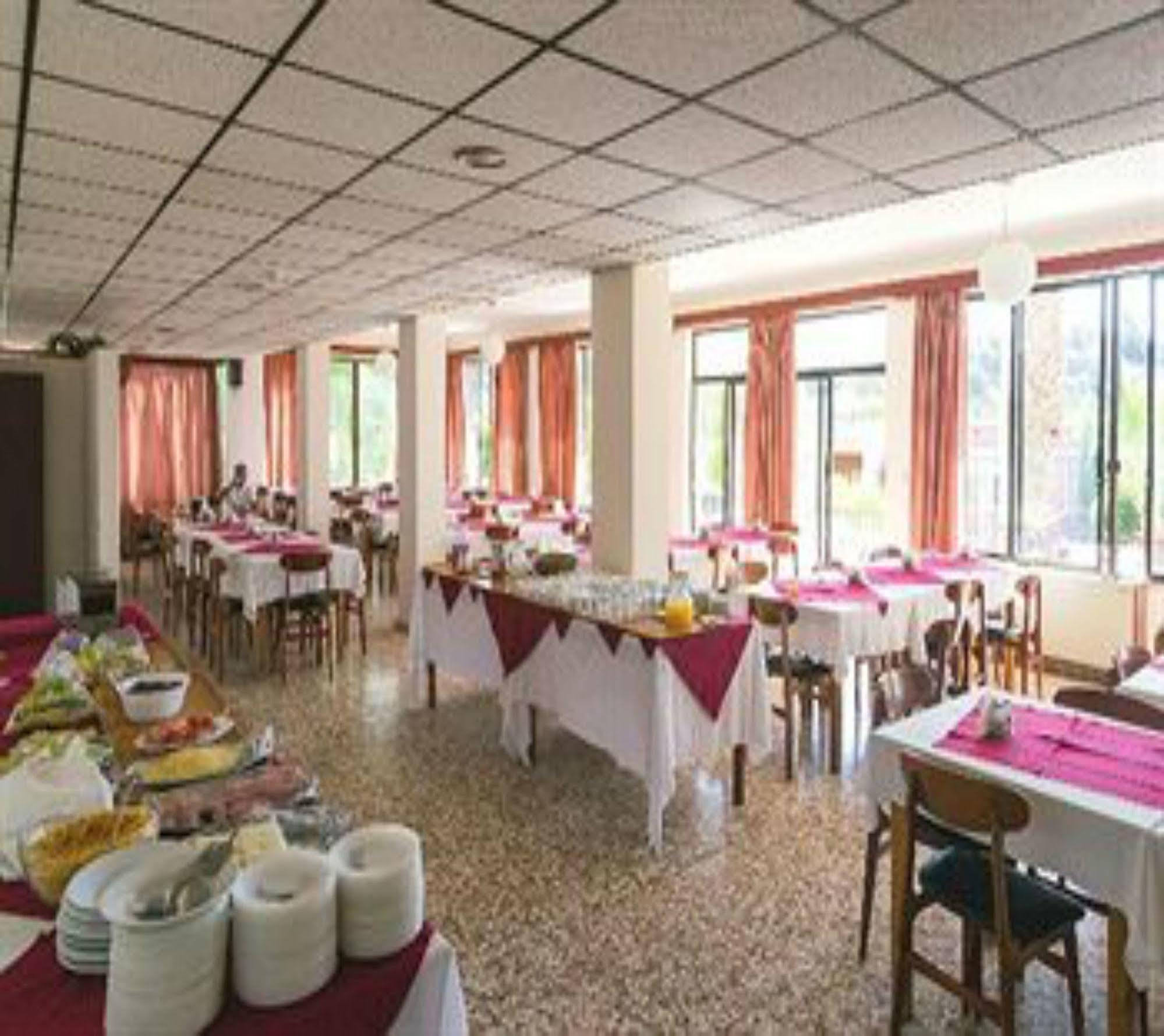 Hotel Marion Polis