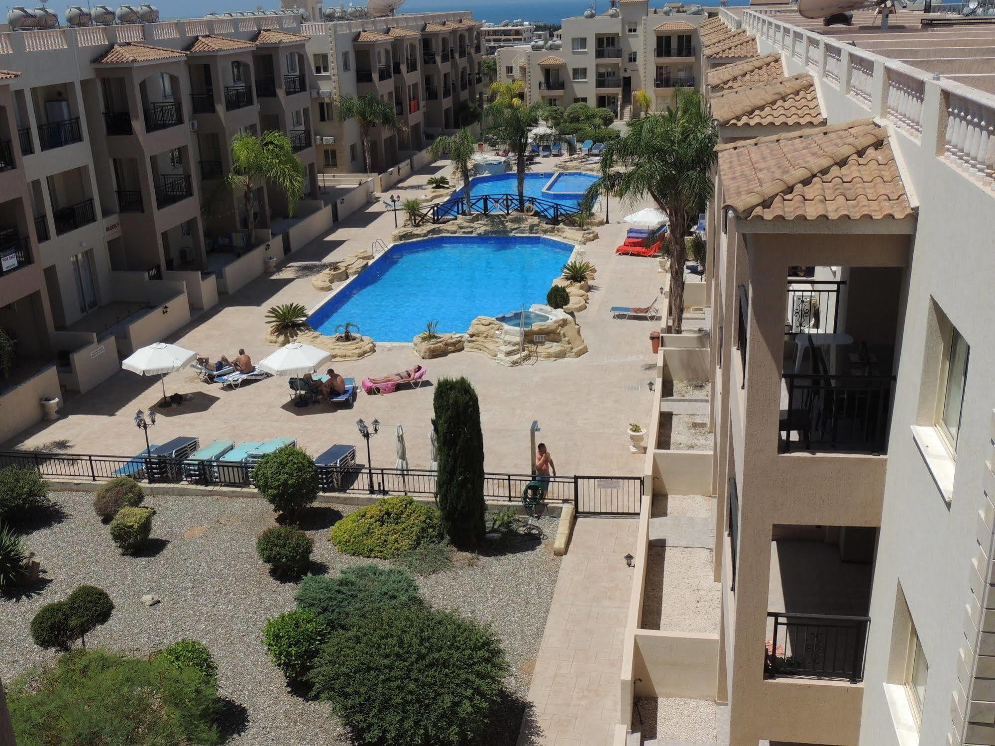 Royal Seacrest Appartement *