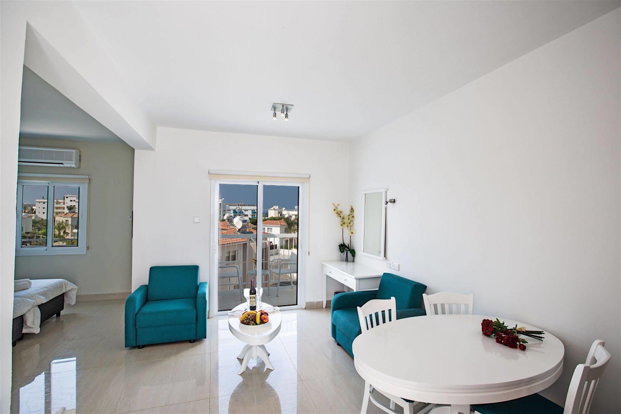 Polycarpia Hotel 3*