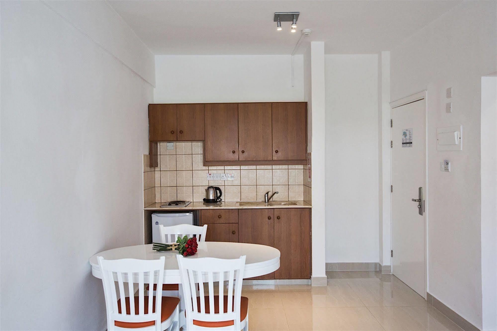 Hotel Polycarpia 3*