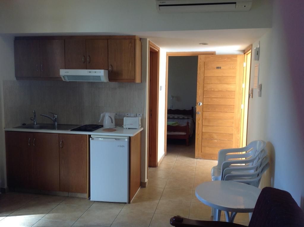 Sea N View Aparthotel Larnaca