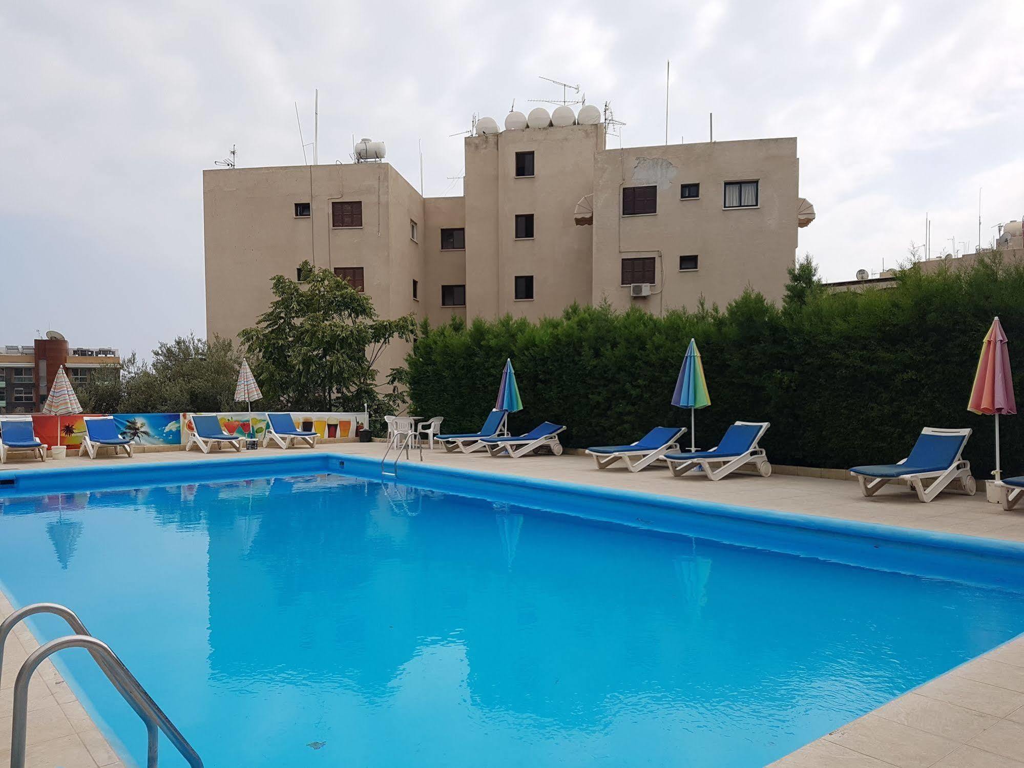 Polyxeni Aparthotel