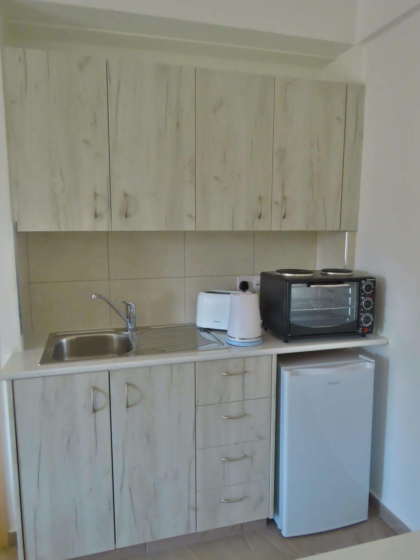 Aparthotel Polyxeni Limassol