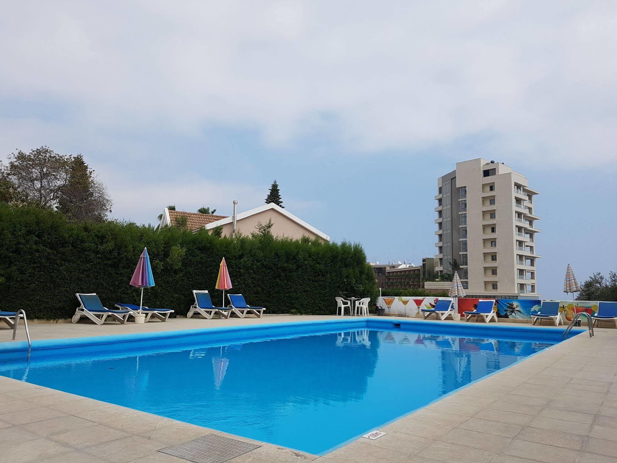 Aparthotel Polyxeni 3*