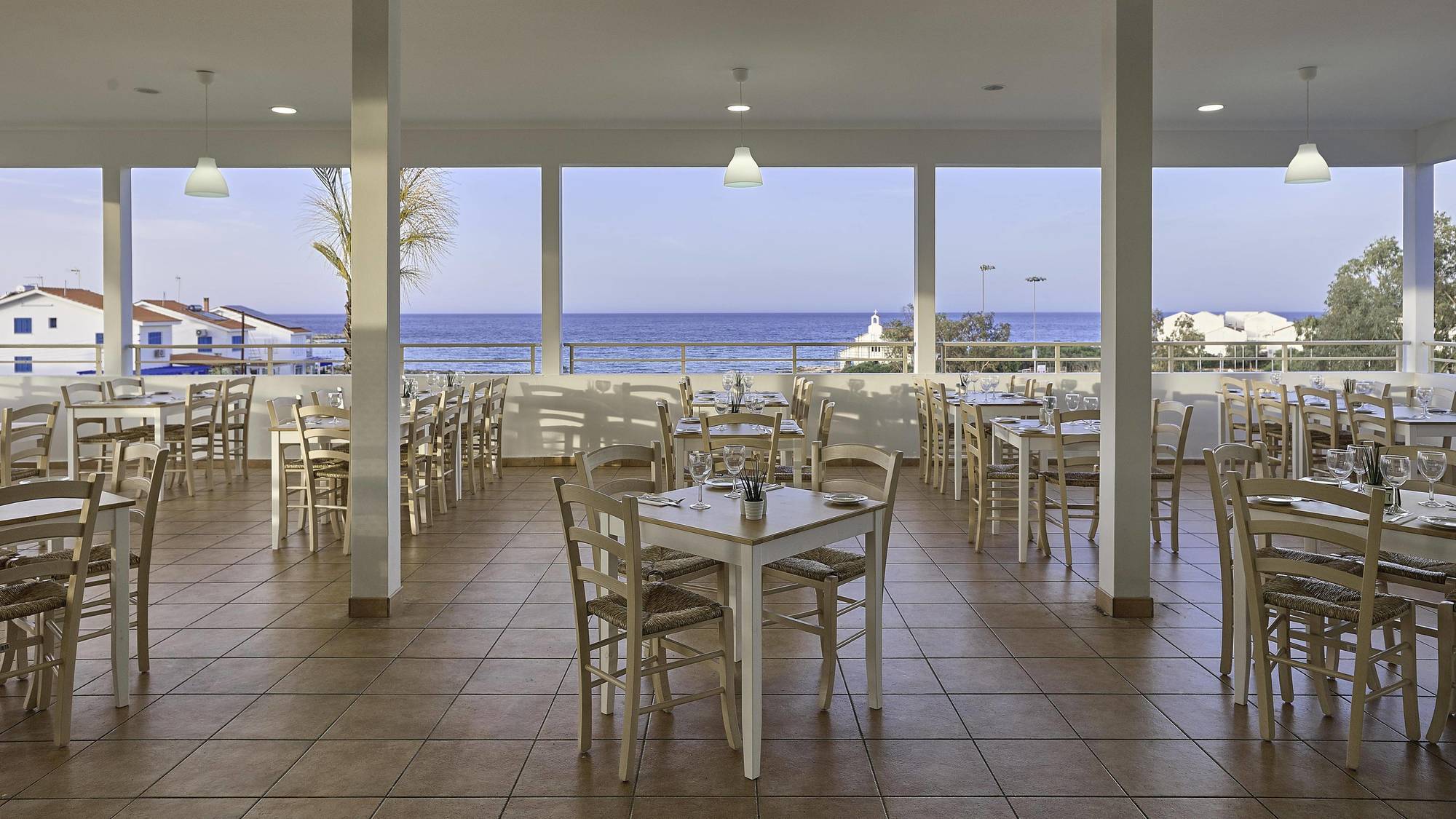 Hotel Iris Protaras