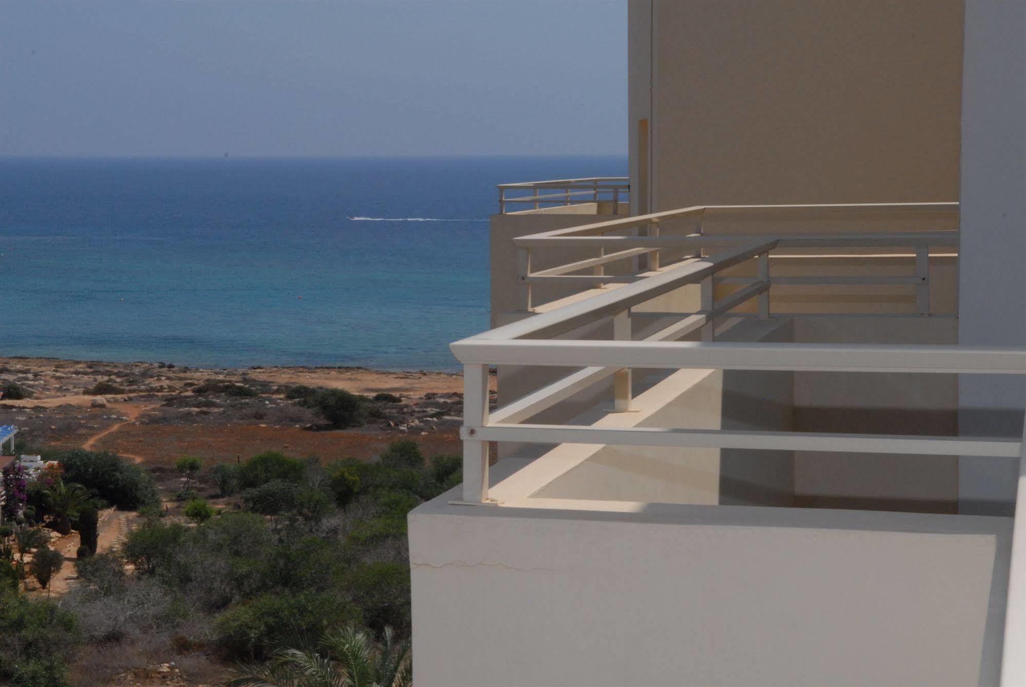 Hotel Iris Protaras