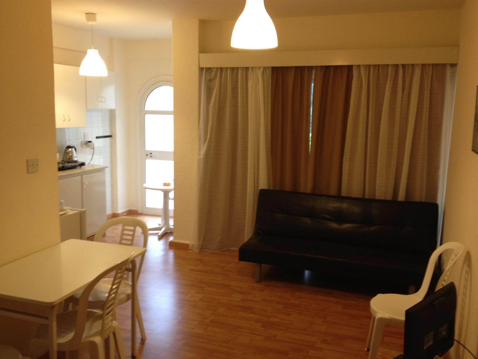 Pasianna Larnaca