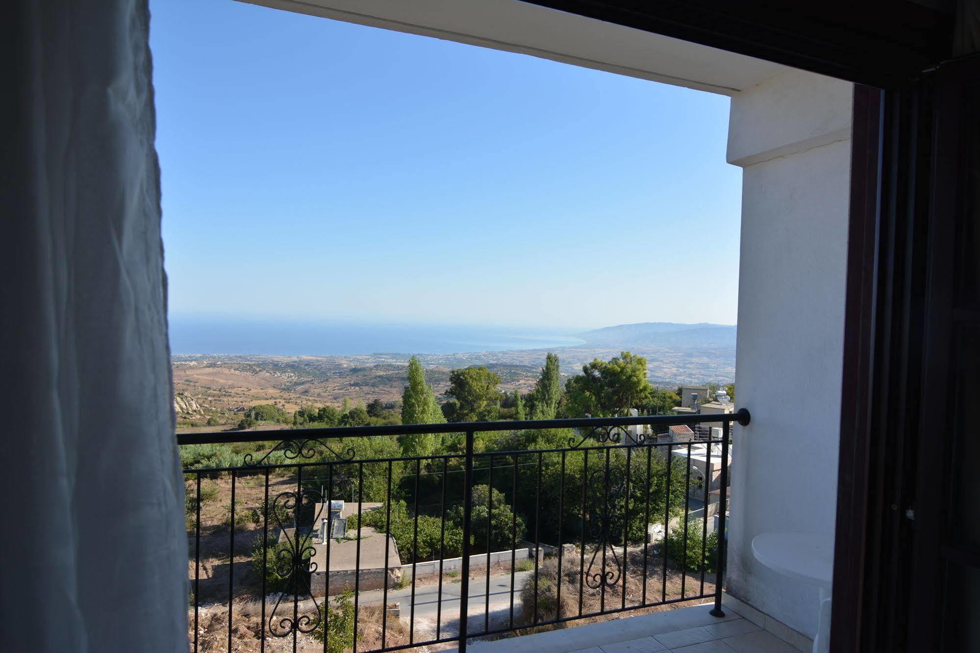 Hotel Palates Dhrousha