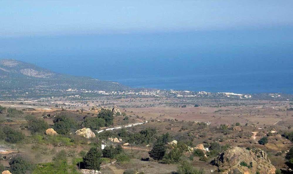 Hotel Palates Dhrousha