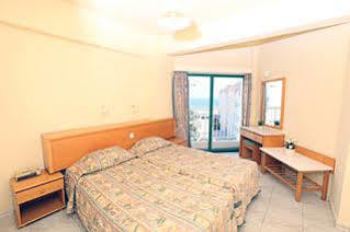 Infinity Blu - Designed For Adults By Louis 4*