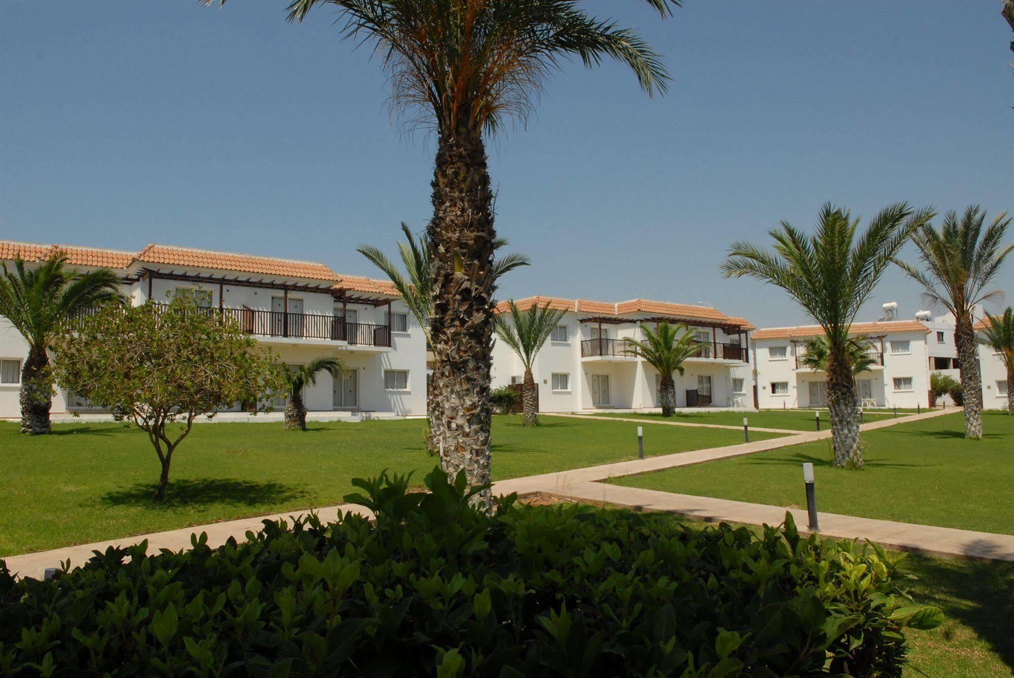 Aparthotel Maistros