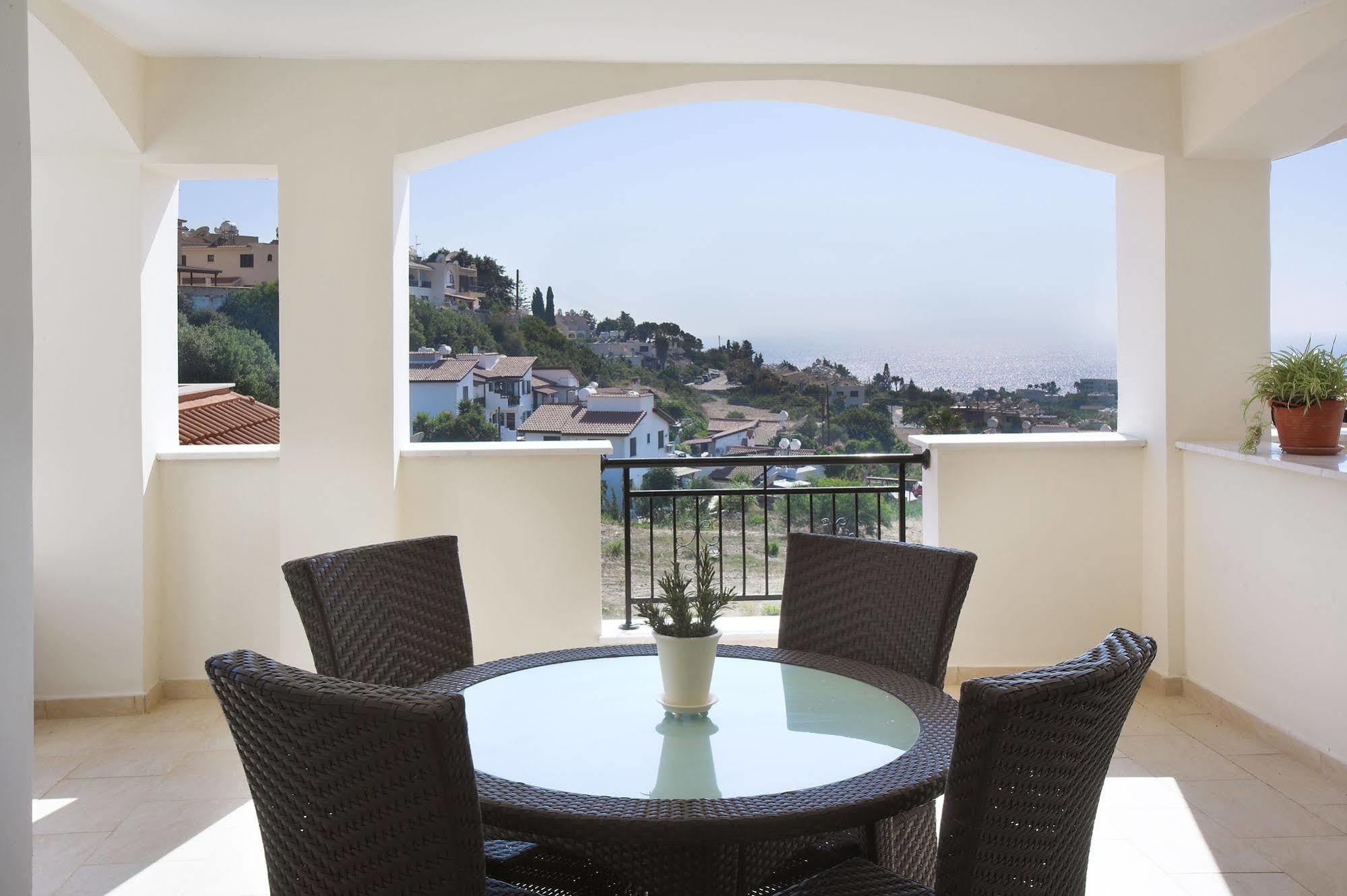 Chloraka Terrace Apartamento *