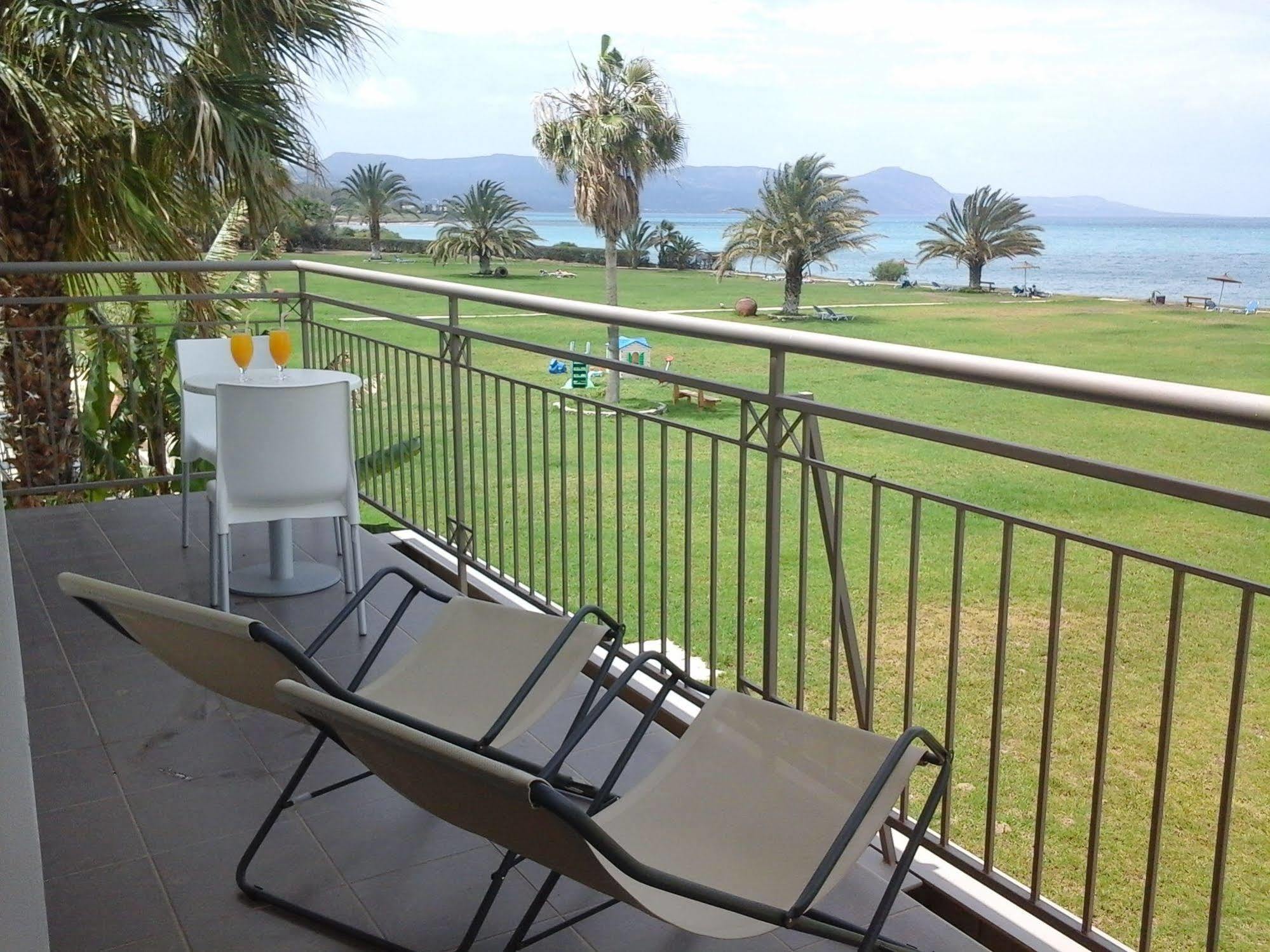 Natura And Hotel 3*