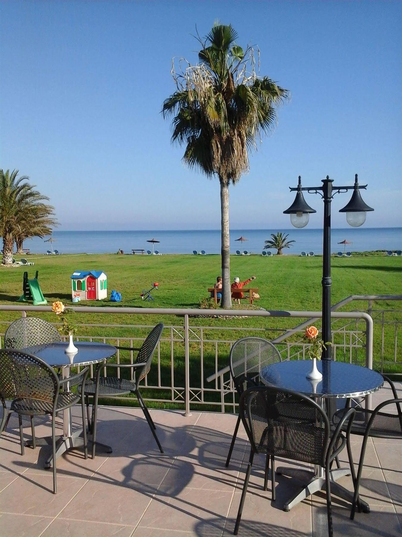 Hotel Natura And